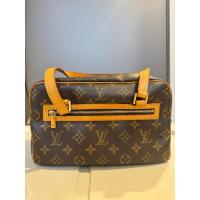 ราคา LV cite mm dc 2002 ของแท้ (28135825857)