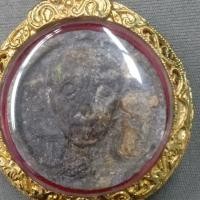 ราคา พระผงพรายกุมาร หลวงปู่ทิม เนื้อจันลอย วัดระหารไร่ (4813468927)