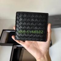 ราคา กระเป๋าสตางค์ ใบสั้น Bottega Veneta ผู้ชาย ของแท้ 100% สีทูโทน รุ่นหนังแกะ (28218336610)