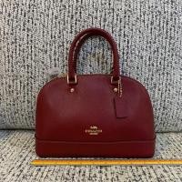 ราคา กระเป๋าทรงโดม coach สีแดง สลับลายหนังงูมีสายครอสบอดี้ ขนาด9นิ้ว (2800493952)