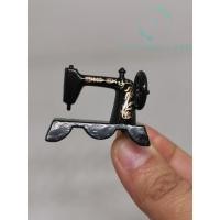 ราคา โมเดล จักรเย็บผ้าโบราณจิ๋ว (ใช้งานจริงไม่ได้)จักร จักรเย็บผ้า จักรจิ๋ว จักรเย็บผ้าจิ๋ว #ของจิ๋ว #ของตกแต่ง (5435311905)