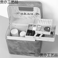 ราคา 2.2โต๊ะสุทธิกระเป๋าเครื่องสําอางขนาดใหญ่กล่องเก็บความจุเครื่องสําอางแบบพกพาแบบพกพาหมื่นคนกรณีเครื่องสําอางคอลเลกชันสีแดง กิฟ (49455923184)