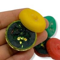 ราคา สีผึ้งเขียว หลวงพ่อทาบ วัดกระบกขึ้นผึ้ง ตลับคละสี เป็นสีผึ้งมหาเสน่ห์โบราณบรรจุมวลสารสุดยอดตำรับสีผึ้ง (24267796364)