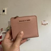 ราคา กระเป๋าสตางค์ charles & keith ของแท้ สีชมพู / forever young สีกรม (13197393643)