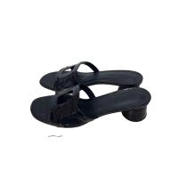 ราคา Charles&Keith Sandals 25cm BLK Direct from Japan Secondhand (51954011133)