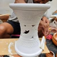 ราคา ขาตั้งดินเผา 10 นิ้ว ขาสีขาว ขาตั้งวางของมงคล ขา ขาตั้ง ขาตั้งลายฉลุ ขาตั้งสีทอง วาง อ่าง โอ่ง แจกัน กระถาง (28581799542)