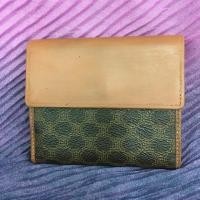 ราคา มีตำหนิ ราคาพิเศษ** กระเป๋าสตางค์ใบสั้นหนังแคนวาส. แบรนด์ *^* CELINE ^** ของแท้ #มือ2 (2010010054)