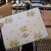 ราคา Coach กระเป๋าสะพายสีเหลืองน่ารักของแท้จาก Outlet อเมริกา (40050434510)