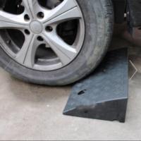 ราคา ทางลาดพลาสติกมีหลายขนาด ตั้งแต่5 เซนติเมตร ถึง 17ซม. ไม่แนะนำสำหรับรถเข็นผู้ป่วย - Plastic Rubber Ramp 5-19cm. (3979312005)