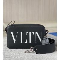 ราคา Used Like new : Valentino cross body (3274944402)