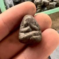 ราคา พระปิดตาพิมพ์เล็ก หลวงปู่ยิ้ม วัดหนองบัว กาญจนบุรี เนื้อชนวนมวลสาร พระบ้านรวมๆสวยๆวัดใจ (40520572245)