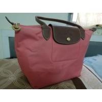 ราคา longchamp หูยาว​ ของแท้..มือ2..สภาพดี.. รับไปเถอะค่ะ.. ของดีขายถูกเลย (4357885912)