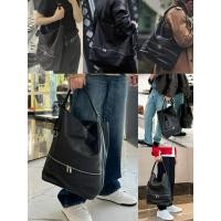 ราคา 100% ของแท้ YSL แบรนด์โลโก้แม่เหล็กหัวเข็มขัดเปิดและปิดวัสดุหนังลูกวัวกระเป๋าถือ (46953235190)