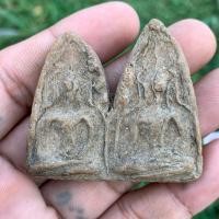 ราคา พระขุนแผนพรายคู่ กรุสุพรรณบุรี เนื้อดินเก่าจัดพระเหมามา (45105758912)