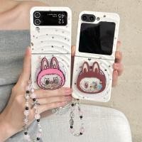 ราคา SAMSUNG LUKENเคสโทรศัพท์สําหรับSamsung Galaxy Z Flip 7 6 5 4 3 ค้นหาN3 N2 FLIPน่ารัก LABUBU PCปกหลังพร้อมขายึดโซ่สําหรับfindn2 3 พลิกค้นหาN2 n3 Flip Z Flip6 Flip5 Flip7 (40272989052)