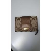 ราคา กระเป๋าสตางค์ใบสั้น Coach ของแท้ มือสอง (44017563973)