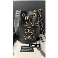 ราคา (Excellent Con) Chanel Deauville Drawstring Studded Caviar Black Bucket Bag (Hologram 28) Size :: 9" (21321237504)