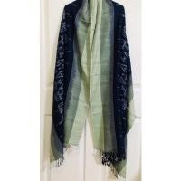 ราคา ผ้าคลุมไหล่ทอมือ ย้อมครามสีธรรมชาติ 100% กว้าง 80 ชม.ยาว 200 ชม. หรือผ้าพันคอผืนใหญ่ จังหวัดสกลนคร (16883890784)