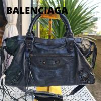 ราคา กระเป๋าบาลองเซียก้าBALENCIAGA city 2way handbag หนังแท้มาพร้อมแทคเหล็กเแทคหนังใต้กระเป๋ามือสอง งานดี ซับในสะอาดผ้าสีดำ (14617012049)
