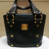 ราคา กระเป๋าmcm ถังเอ็มซีเอ็ม ถังเล็ก ภายในสีแดง อะไหล่ทอง มือ2 ของแท้ สภาพสวย (2289201479)