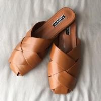 ราคา รองเท้าแตะ ส้นเตี้ย สีน้ำตาล (1812298304)