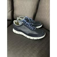 ราคา Clarks/42-43 ขายรองเท้าหนังผ้าใบกึ่งสปอร์ตสภาพสวยใหม่มากพื้นเต็มสีสวยพื้นมีความยืดหยุ่นใส่ได้อีกนาน (43156847373)