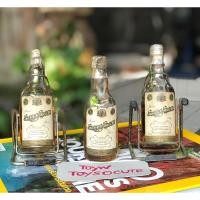 ราคา เก่าเก็บ โมเดล ขวดเหล้าจิ๋ว ของโบราณ สะสม เข้าตู้โชว์สวยๆ (20813819866)