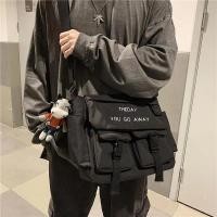 ราคา กระเป๋าสะพายข้างผ้าแคนวาส กระเป๋าทรงMessengerสะพายไหล่ แฟชั่นวินเทจ รุ่นM825 (29804789630)