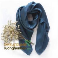ราคา ผ้าพันคอไหมสีพื้น (สีฟ้า) (43908845018)