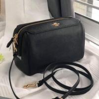 ราคา Coach หมอนไร้หู mini bennet (4429010274)