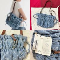 ราคา USED ONCE Mitr Scrunchy Bag ของแบรนด์ @mitr ไม่มีตำหนิ ใหม่มาก สะพายไป 1-2 ครั้ง (24395149224)