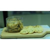 ราคา แครกเกอร์ รสผัก (ต้นหอม ผักชี คะน้า) (27412078927)