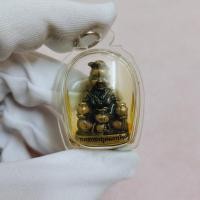 ราคา กุมๅรทองถือถุงเงินเลี่ยมน้ำมันว่าน รุ่นอุดมทรัพย์ หลวงพ่อเปิ่น วัดบางพระ ค้าขายดี ร่ำรวย ช่วยค้าขาย เรียกลูกค้า (23470105789)