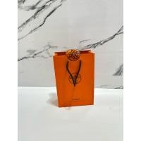 ราคา ถุงกระดาษแบรนด์เนมแท้ Hermes แอเมส กว้าง 6 นิ้วมือสอง สภาพดี สะสม/ใส่กระเป๋า (43364380188)