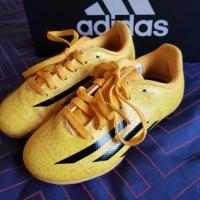 ราคา รองเท้าสตั๊ด รองเท้าฟุตบอลเด็ก ไซส์ EU 26 มือสอง ของแท้ ล้าน % (1746442727)