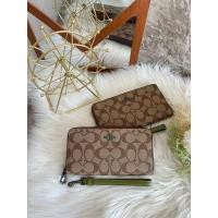 ราคา ⭐️ทักแชทก่อนสั่งซื้อ⭐️ กระเป๋าสตางค์ Coach Long Zip Around Wallet (23039532028)