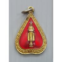 ราคา เหรียญหลวงพ่อบ้านแหลม วัดเพชรสมุทรวรวิหาร จ.สมุทรสงคราม กะไหล่ทองลงยาสีแดง (หลวงพ่อวัดบ้านแหลม) (27111359964)