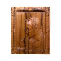 ราคา กรอบรูป ไม้แกะสลัก รูปในหลวง รัชกาลที่9 แบบตั้งโต๊ะ ขนาด 20x25 ซม. (11992271514)