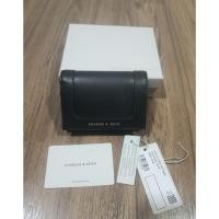 ราคา กระเป๋าสตางค์ charles & keith ของเเท้ มือสอง (29743617228)
