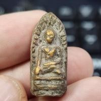 ราคา พระรอดเนื้อดิน กรุดอยไซ จ.ลำพูน (43903297010)