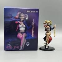 ราคา Q Version Ugly Girl Harley Quinn Sitting Position Raptor Team Battle Damage Police Car Hand-Made Model Case Decoration Gift 6lI1 (28323901535)