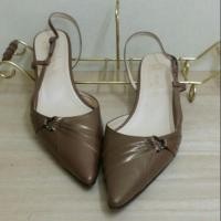 ราคา รองเท้าหนังแฟชั่น แบรนด์ Michel Klein สินค้าญี่ปุ่นมือสอง (733873853)