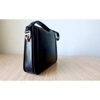 ราคา Zagliani กระเป๋าสะพายรักแร้ทรงกล่องอิตาลี - มือสอง (41758816833)