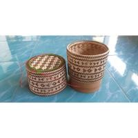 ราคา กระติบข้าวเหนียว กระติ๊บข้าว กระติบไม้ไผ่ ก่องข้าวกล่องใส่ข้าว ที่ใส่ข้าวเหนียว สินค้า OTOP ขนาด 5x 6 นิ้ว ราคา 239 บาท (6619766635)