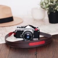 ราคา สายกล้องกว้างรับน้ำหนักได้ดี หนังแท้ ซับในญี่ปุ่น นุ่มพิเศษ (Full-Dark Brown) (839004184)