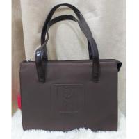 ราคา Roberta Di Camerino Nylon Bag กระเป๋าสะพายข้างมือสอง แบรนด์แท้ ของแท้ งานยุโรป (25280567173)