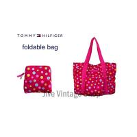 ราคา TOMMY HILFIGER กระเป๋าเดิยทาง พับเก็บได้ น้ำหนักเบา พิมพ์ลายจุดโลโก้แบรนด์ สีสดใส น่ารักๆ มือสองสภาพดี จากตู้ญี่ปุ่น (24336046277)