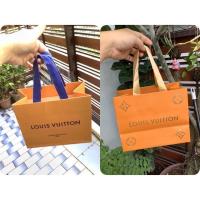 ราคา ถุงกระดาษlvแท้ใส่พวงกุญแจ (11153522939)