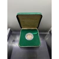 ราคา พระแก้วมรกตเครื่องทรง 3 ฤดู พระจอมเกล้าพระนครเหนือ เนื้อเงินขัดเงา ขนาด 2.5 ซ.ม .2538 พร้อมกล่องเดิม สภาพสวย (26518503952)