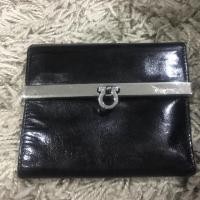 ราคา Used Authentic ferragamo wallet (1068257861)